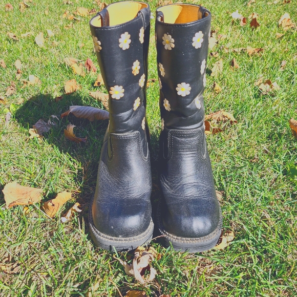 Vintage Skechers Boots Embroidered 